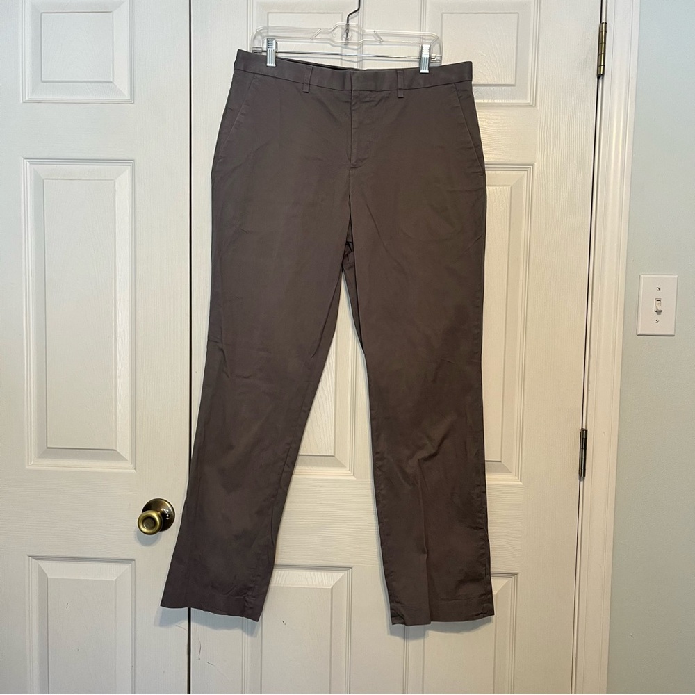 Express Men's Gray Producer Dress Panes Waist 33 Length 32 Chinos